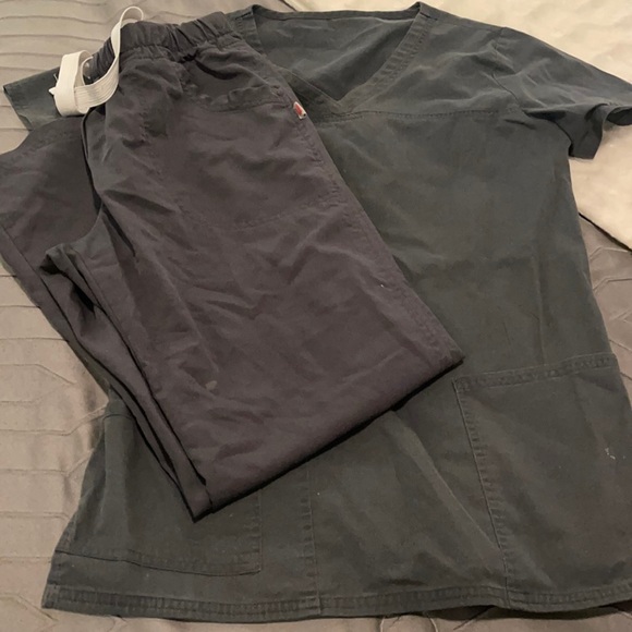 Set of Navy scrubs size pet small - Picture 1 of 3